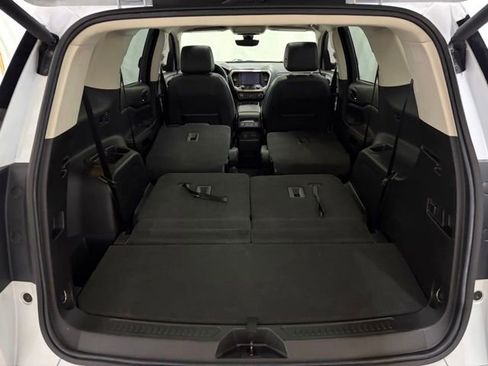 Used 2023 GMC Acadia Denali w/ Denali Ultimate Package AWD/4WD image 14