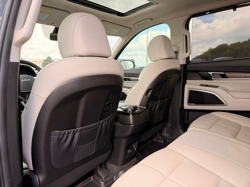 Used 2022 Kia Telluride EX FWD image 19