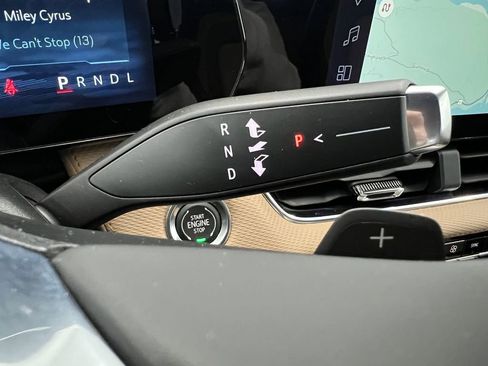 Used 2026 Chevrolet Equinox ACTIV w/ Convenience Package III image 15