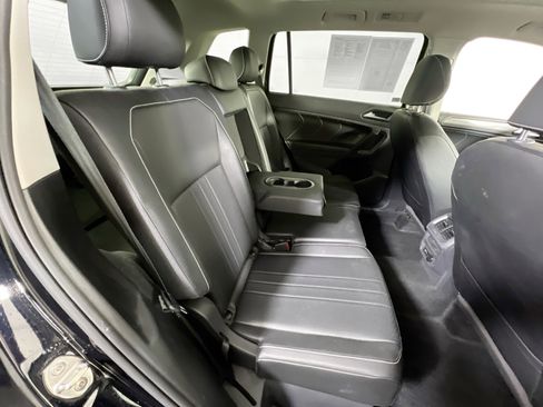 Used 2023 Volkswagen Tiguan SE AWD/4WD image 26
