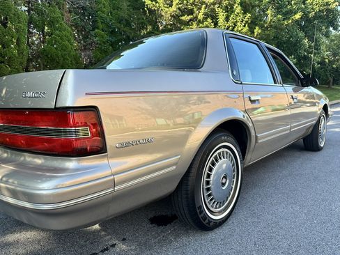 Used 1996 Buick Century Sedan FWD image 36