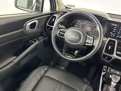 Used 2022 Kia Sorento SX image 28