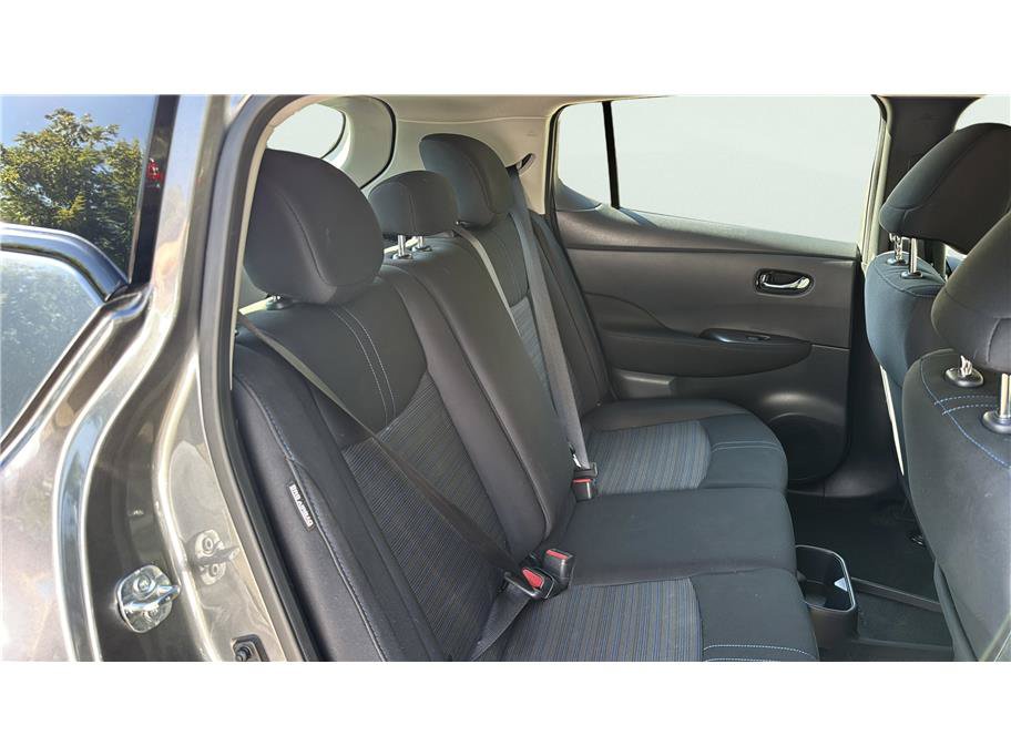 Used 2025 Nissan Leaf S FWD image 15