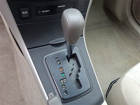 Used 2009 Toyota Corolla image 11