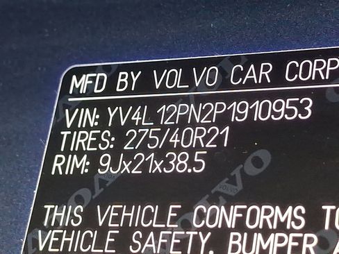 Used 2023 Volvo XC90 B5 Plus w/ Protection Package AWD/4WD image 28
