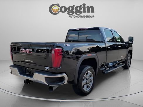 Used 2025 GMC Sierra 2500 SLT w/ SLT Premium Package image 16