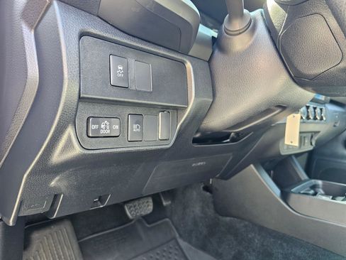 Used 2021 Toyota Tacoma SR AWD/4WD image 21