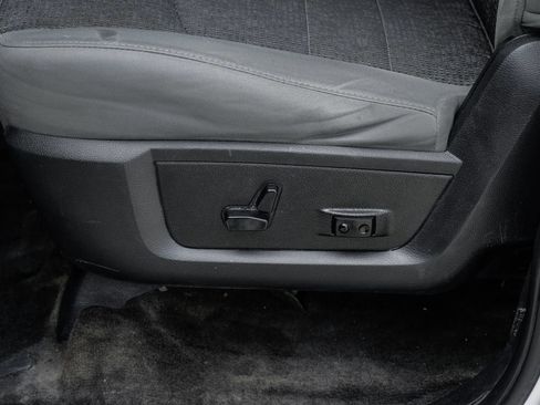 Used 2015 RAM 3500 Big Horn AWD/4WD image 40