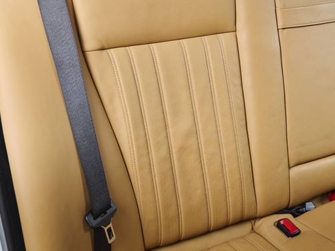 Used 2003 BMW M5 image 56