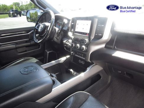 Used 2022 RAM 3500 Laramie AWD/4WD image 18