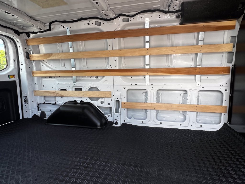 Used 2025 Ford Transit 250 Low Roof w/ Exterior Upgrade Package RWD image 28