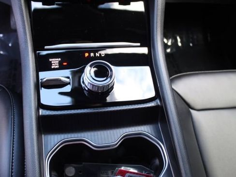 Used 2025 Jeep Grand Cherokee L Limited w/ Black Appearance Package image 16