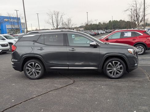 Used 2020 GMC Terrain Denali w/ Denali Premium Package image 10