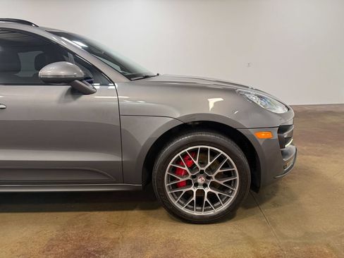 Used 2015 Porsche Macan Turbo AWD/4WD image 31