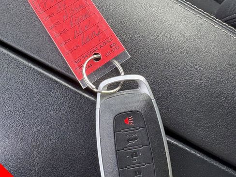 Used 2024 Nissan Rogue SV image 27