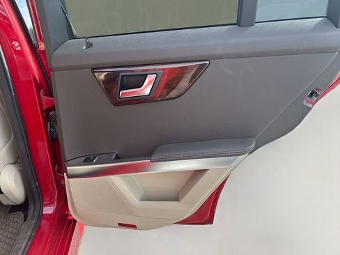 Used 2014 Mercedes-Benz GLK 350 2WD image 17