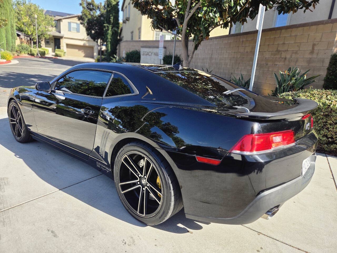 Used 2015 Chevrolet Camaro LS RWD image 10