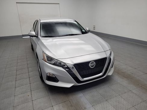 Used 2020 Nissan Altima 2.5 S FWD image 14