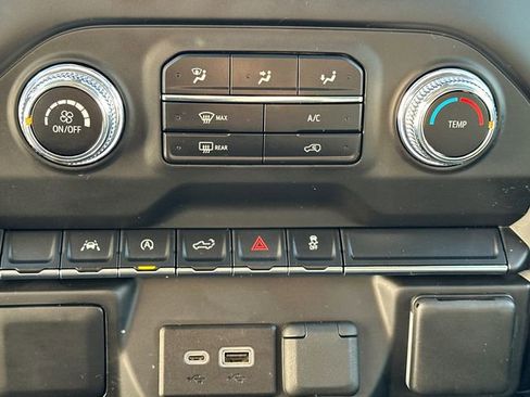 Used 2023 GMC Sierra 1500 Pro w/ Pro Value Package image 30