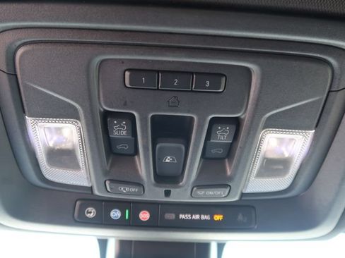 Used 2023 Chevrolet Silverado 2500 High Country w/ Z71 Off-Road Package AWD/4WD image 31