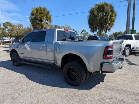 Used 2024 RAM 3500 Laramie w/ Night Edition AWD/4WD image 6