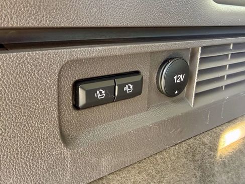 Used 2017 Lincoln MKX Reserve w/ Driver Assistance Package image 17