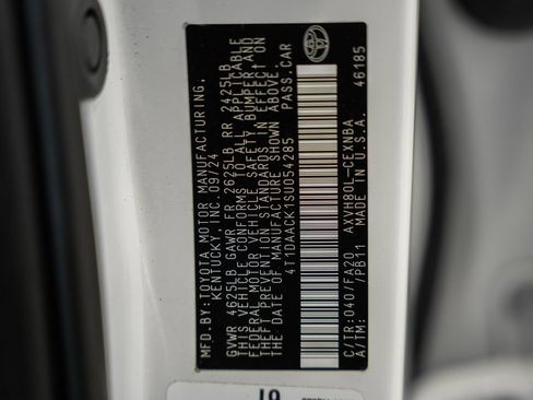 Used 2025 Toyota Camry LE image 34