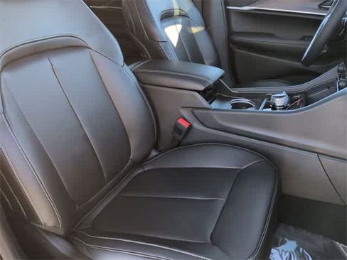 New 2025 Jeep Grand Cherokee Limited image 24