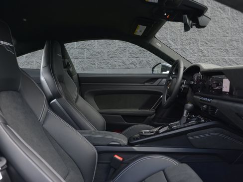 Certified 2026 Porsche 911 GT3 RWD image 25
