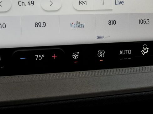 Used 2025 Ford Maverick Lariat w/ 4K Tow Package image 28