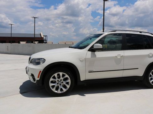 Used 2011 BMW X5 xDrive35i AWD/4WD image 25