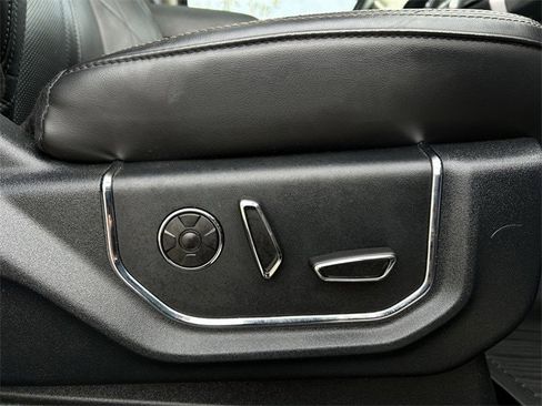 Used 2020 Ford Expedition Platinum image 35