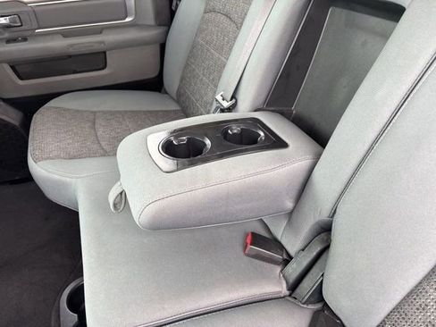 Used 2017 RAM 1500 Classic SLT w/ SLT Plus D￩cor Group image 35