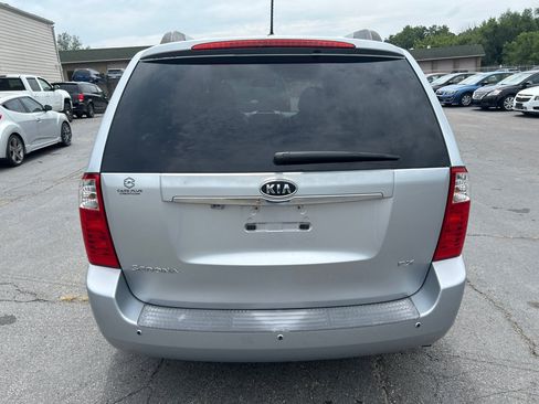Used 2010 Kia Sedona EX w/ Luxury Pkg FWD image 7