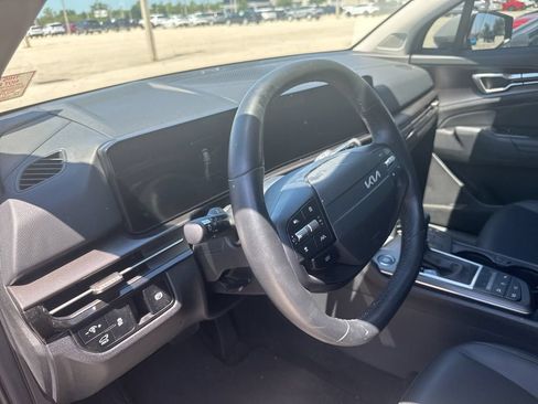 Certified 2026 Kia Sportage EX FWD image 9