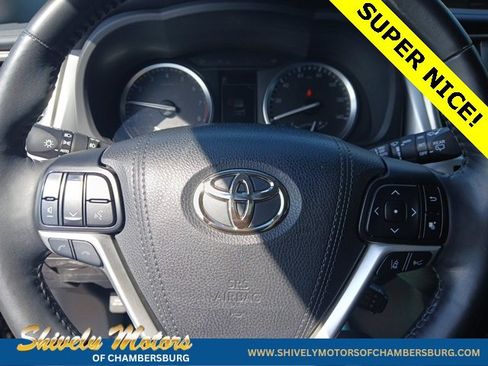 Used 2018 Toyota Highlander Limited Platinum image 31