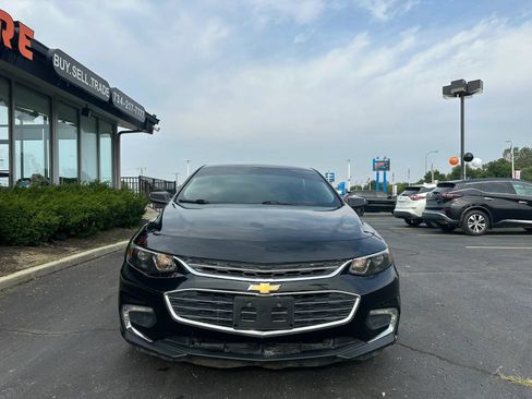 Used 2016 Chevrolet Malibu LT FWD image 2