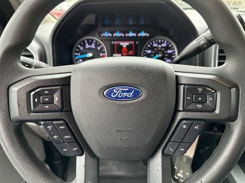 Certified 2022 Ford F250 XLT w/ XLT Premium Package AWD/4WD image 21