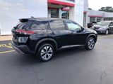 Used 2023 Nissan Rogue SV image 2