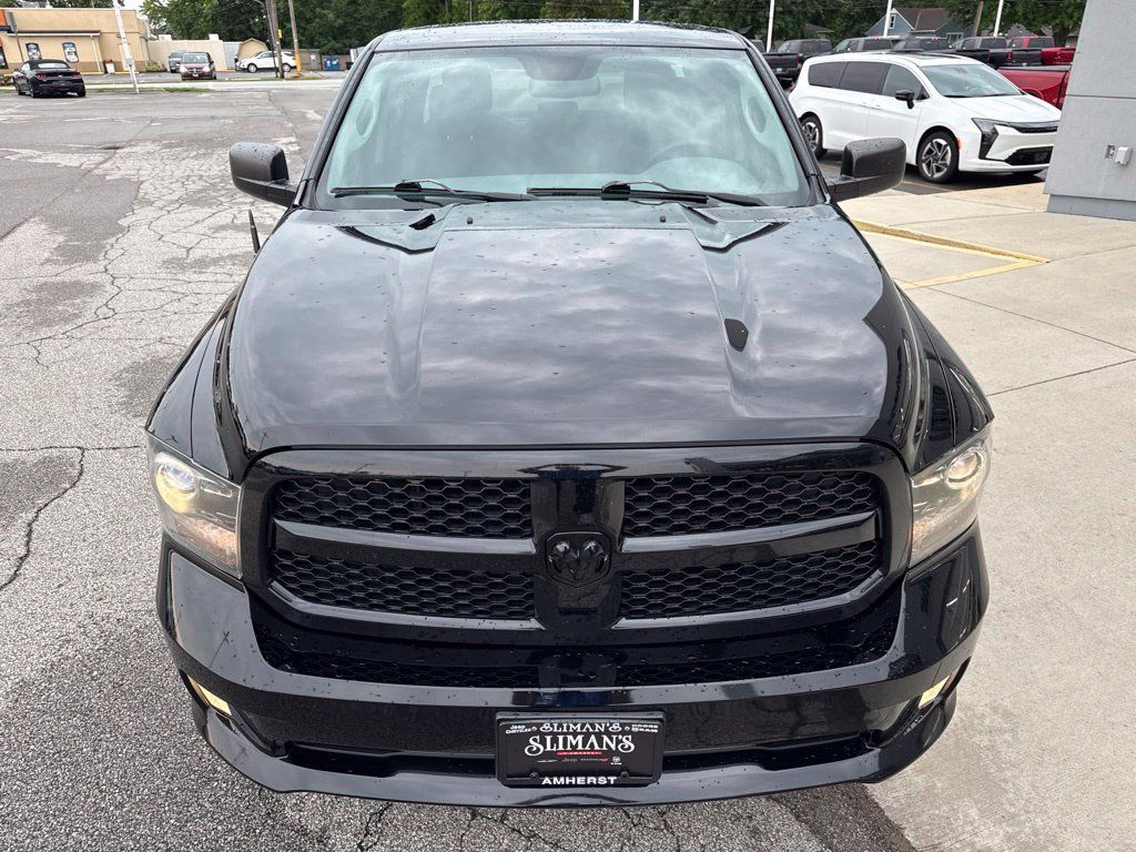 Used 2014 RAM 1500 Express w/ Black Ram 1500 Express Group AWD/4WD image 12