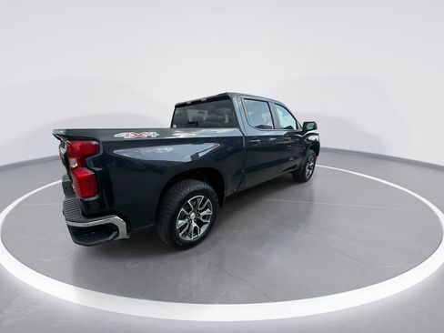 Used 2024 Chevrolet Silverado 1500 LT image 8