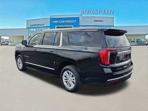 Used 2024 GMC Yukon XL SLT image 5