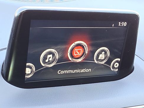 Used 2018 MAZDA MAZDA3 Touring FWD image 21