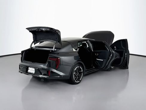 Used 2026 Kia K4 GT-Line w/ GT-Line Premium Package FWD image 27