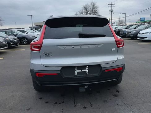 Used 2023 Volvo XC40 Recharge Ultimate image 7