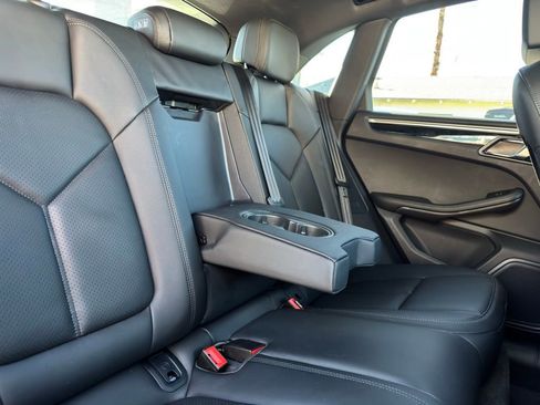 Used 2023 Porsche Macan image 41