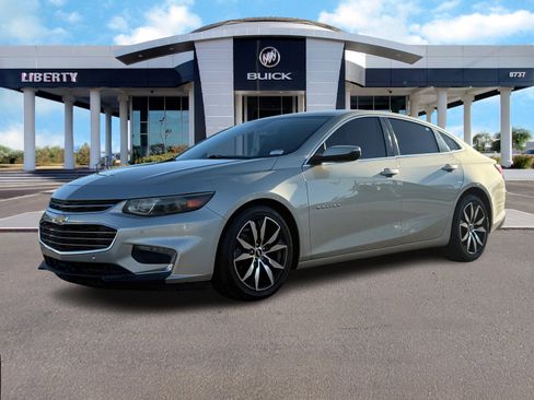 Used 2016 Chevrolet Malibu LT image 8