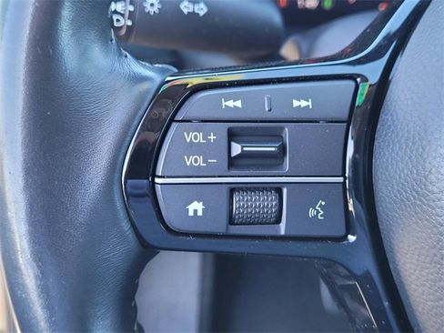 Used 2023 Honda HR-V EX-L image 18