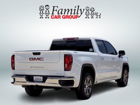 Used 2026 GMC Sierra 1500 SLT w/ SLT Convenience Package AWD/4WD image 4