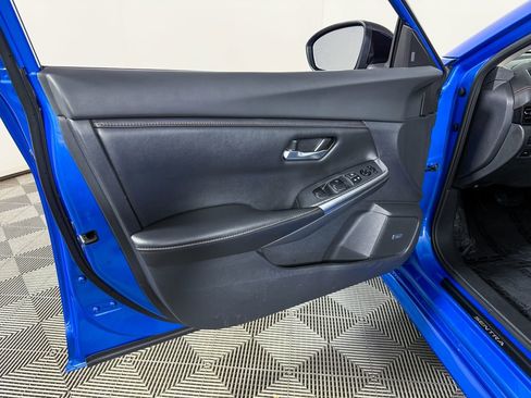 Used 2022 Nissan Sentra SR w/ Trunk Package image 40